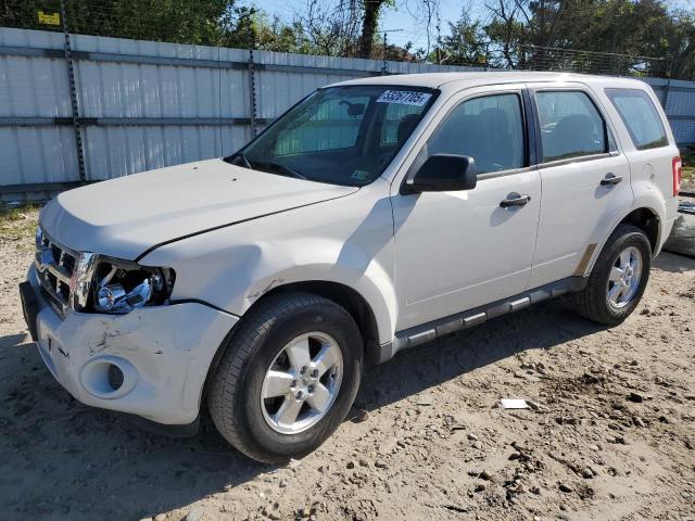 FORD ESCAPE 2012 Biały