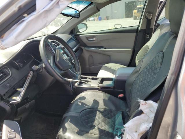  TOYOTA CAMRY 2015 Srebrny