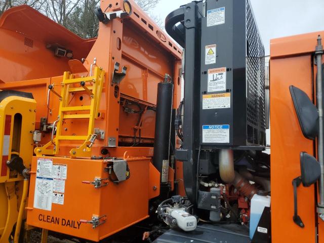 2024 LABRIE REFUSE TRUCK