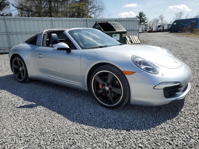 Купе PORSCHE 911 2015 Серебристый