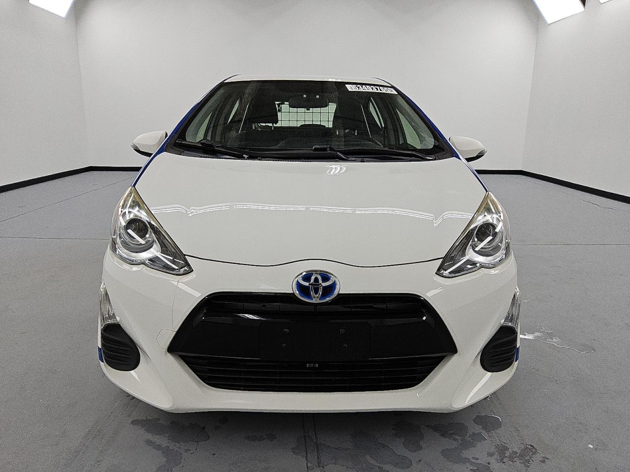 2016 Toyota Prius C იყიდება Wheeling-ში, IL - Minor Dent/Scratches