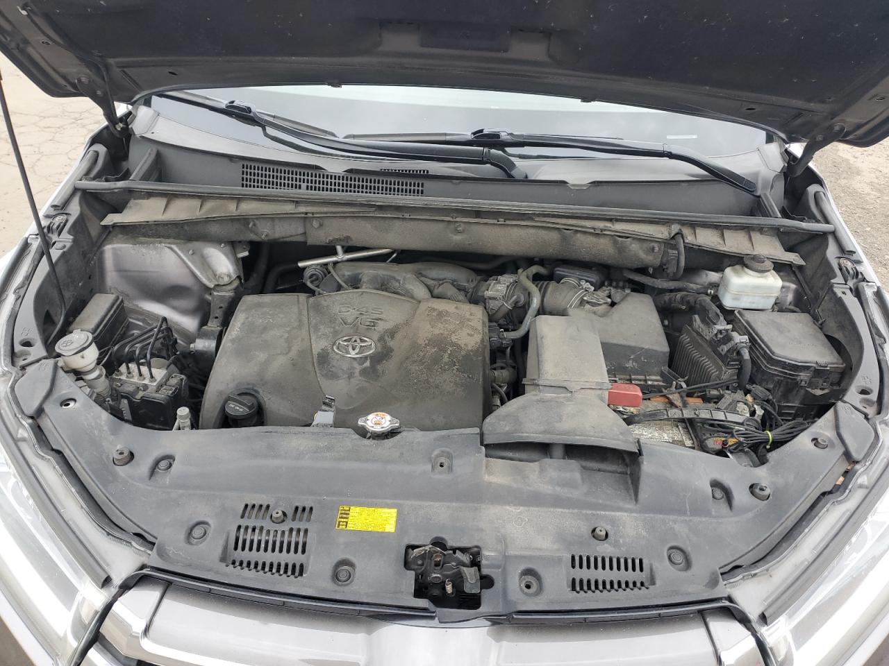 2019 Toyota Highlander Limited VIN: 5TDDZRFH0KS992455 Lot: 54707655