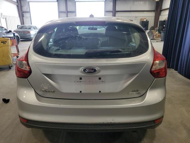  FORD FOCUS 2013 Серебристый