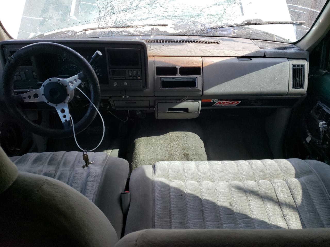 1993 Chevrolet Gmt-400 C1500 VIN: 2GCEC19K6P1144187 Lot: 53193625