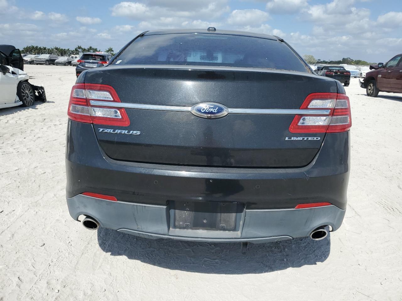 2015 Ford Taurus Limited VIN: 1FAHP2F83FG171869 Lot: 54294295