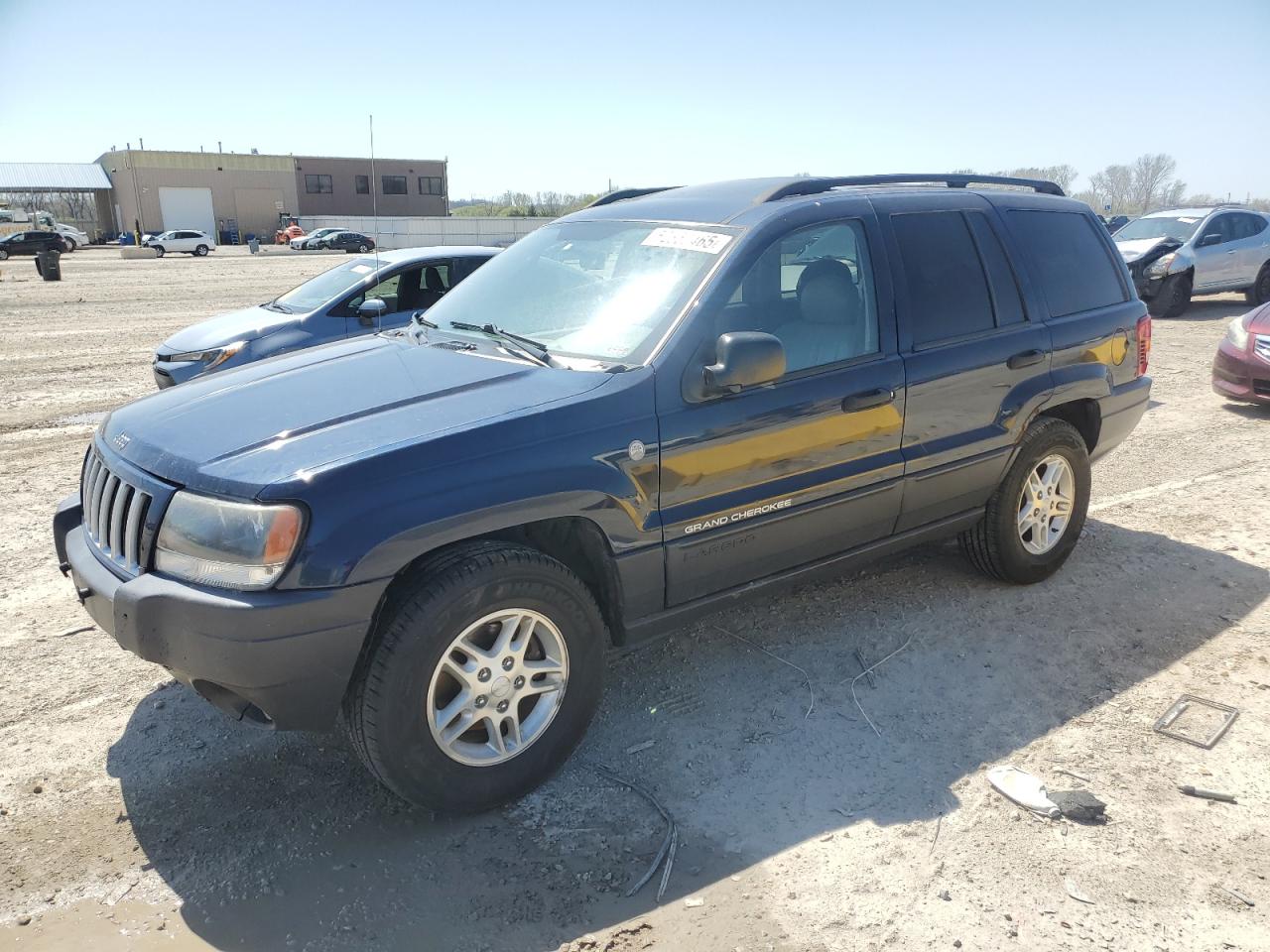 2004 Jeep Grand Cherokee Laredo for Sale in Kansas City, KS - Front End