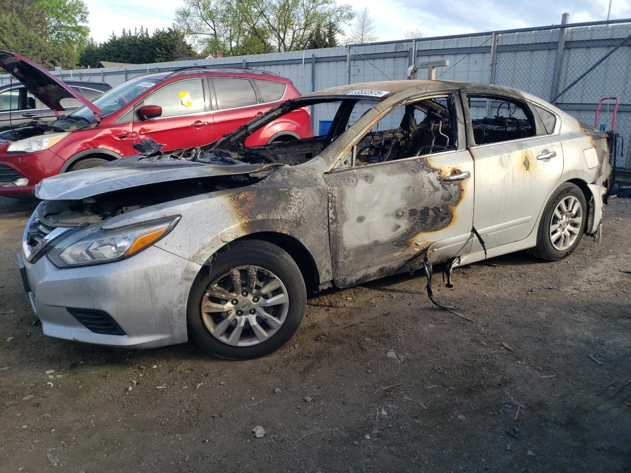 2017 Nissan Altima 2.5 იყიდება Finksburg-ში, MD - Burn