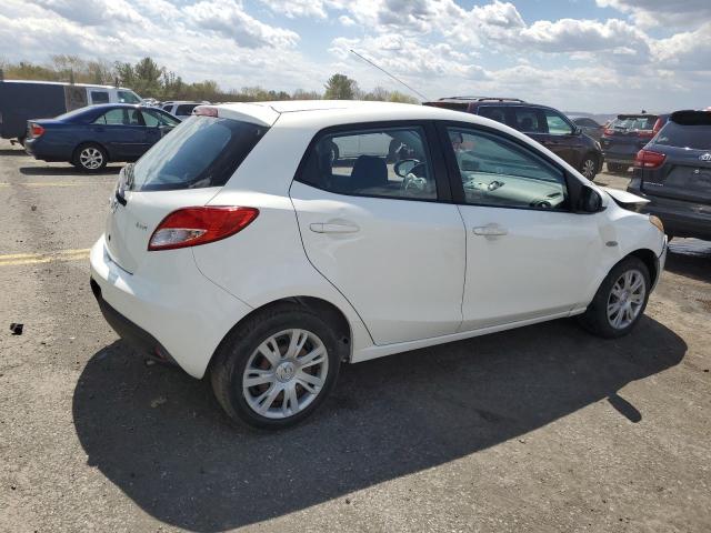  MAZDA 2 2013 Белы