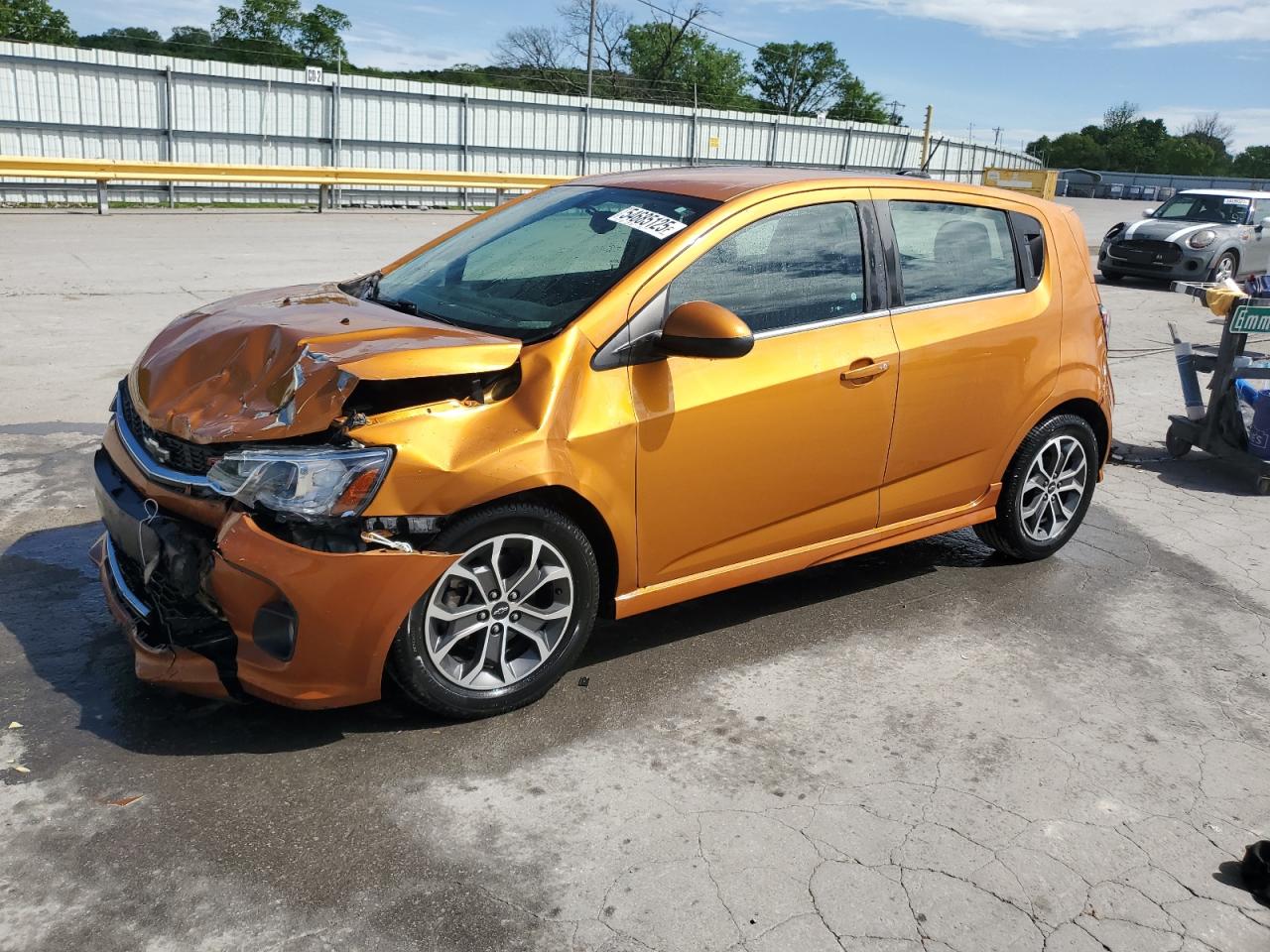 2018 Chevrolet Sonic Lt იყიდება Lebanon-ში, TN - Front End