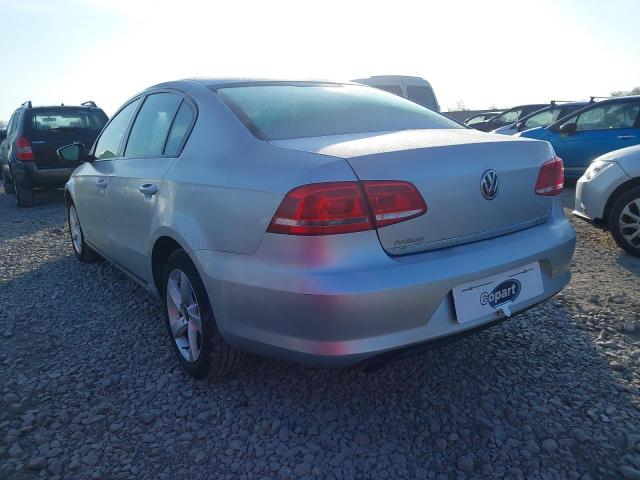 2014 VOLKSWAGEN PASSAT S B