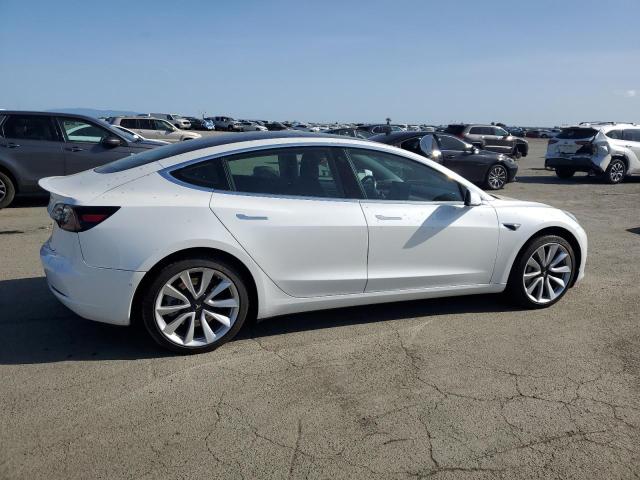  TESLA MODEL 3 2019 Белы