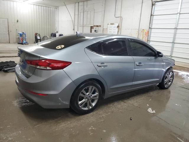  HYUNDAI ELANTRA 2018 Srebrny