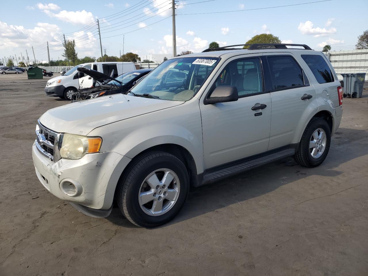 2009 Ford Escape Xlt იყიდება Miami-ში, FL - Front End