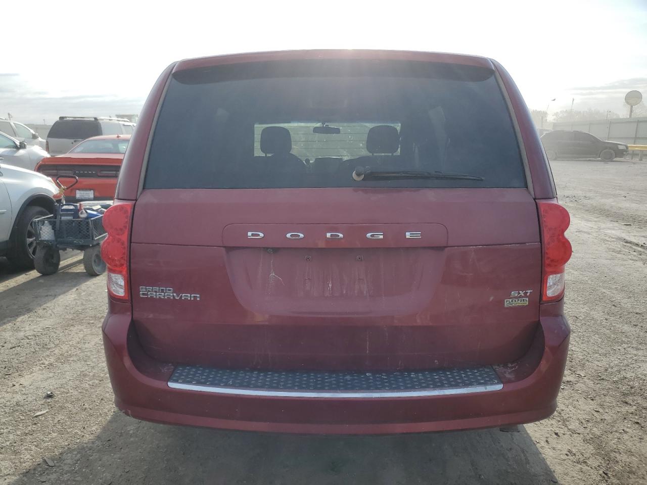 2014 Dodge Grand Caravan Sxt VIN: 2C4RDGCG4ER181713 Lot: 94542225