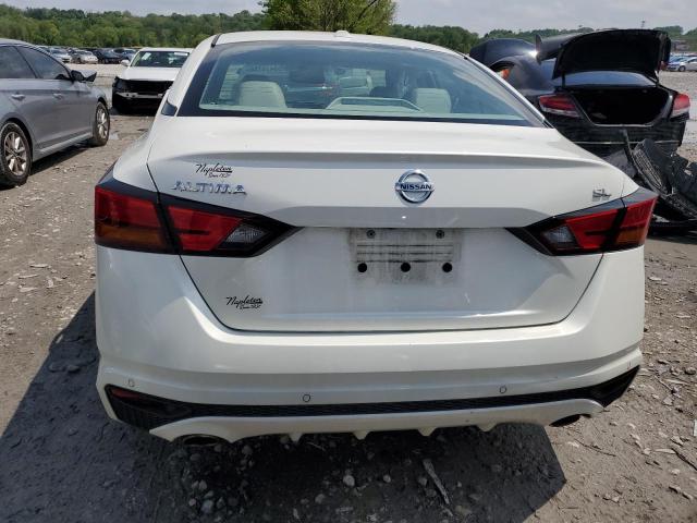  NISSAN ALTIMA 2019 Biały