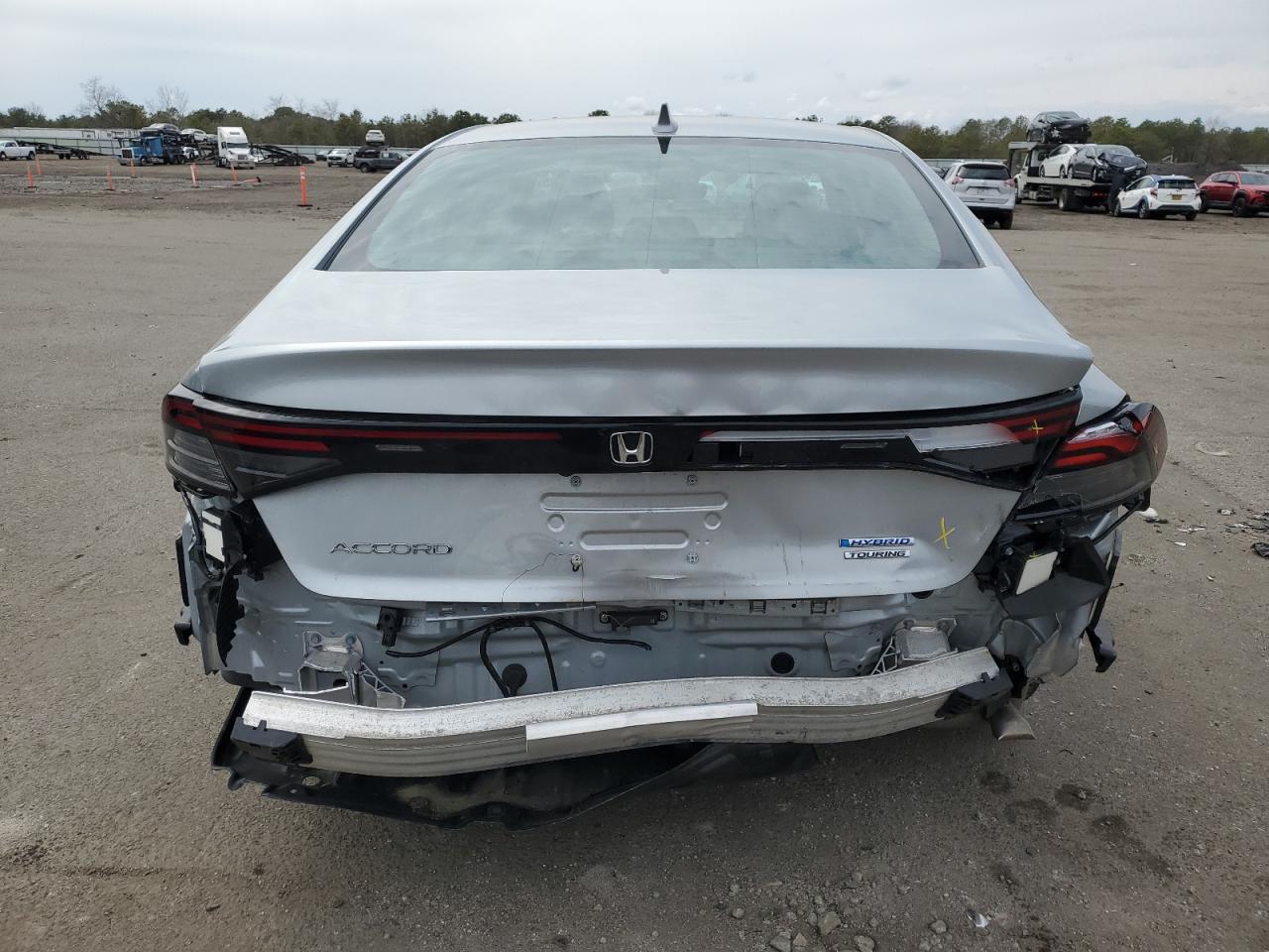 2024 Honda Accord Touring Hybrid VIN: 1HGCY2F87RA077620 Lot: 65668285