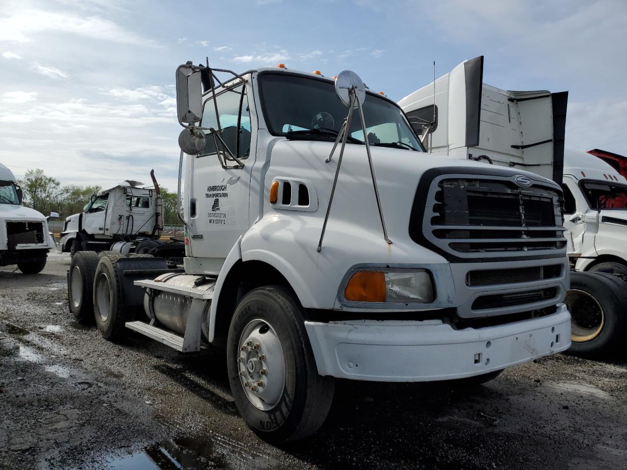2005 Sterling A9500 Semi Truck for Sale in Dyer, IN - Minor Dent/Scratches