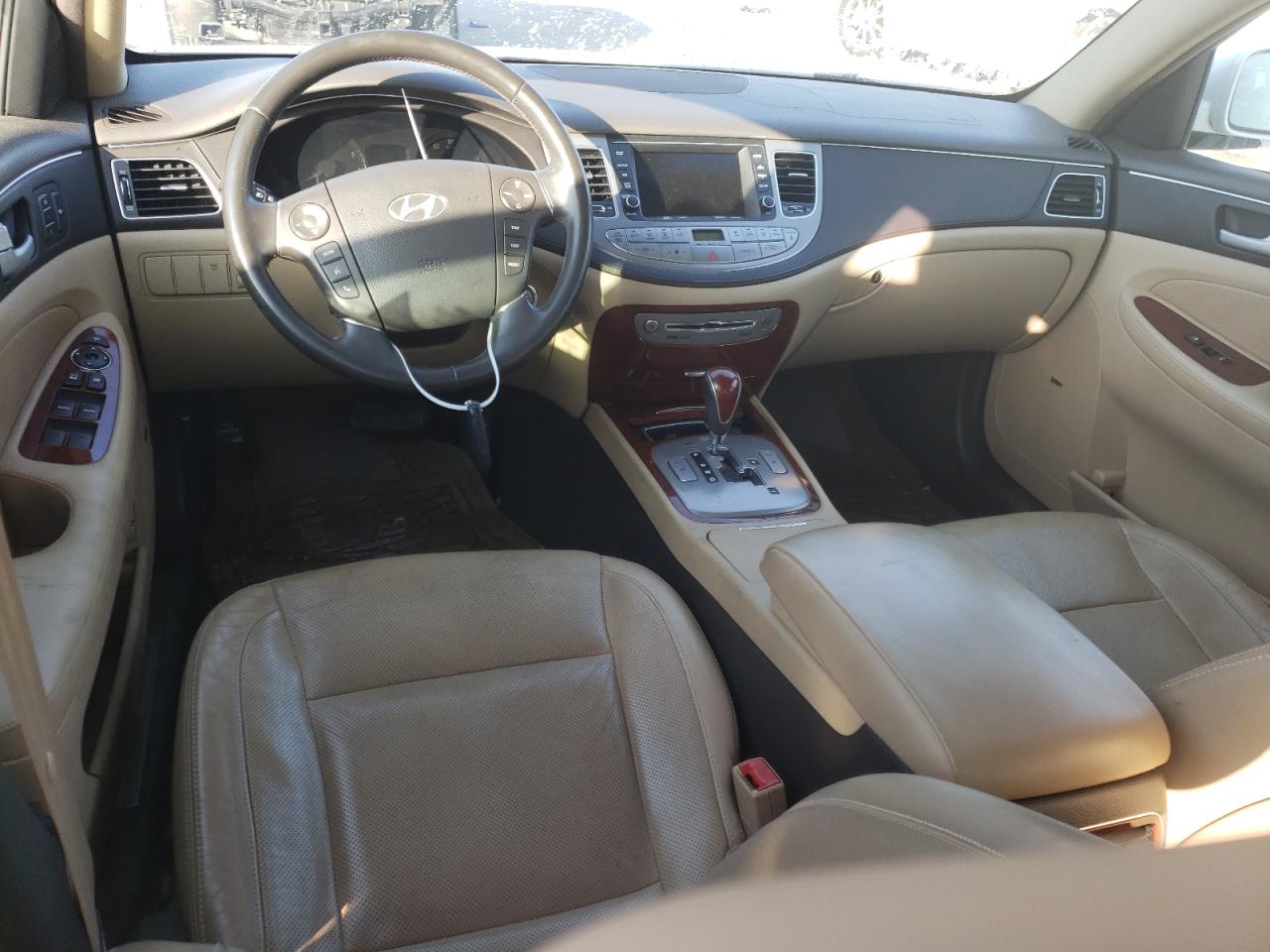 2013 Hyundai Genesis 3.8L VIN: KMHGC4DD5DU246546 Lot: 53562825