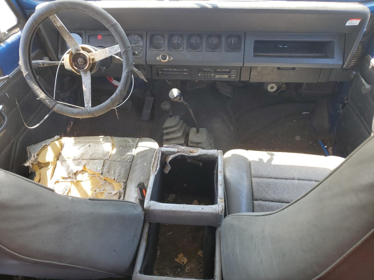 1992 Jeep Wrangler / Yj VIN: 2J4FY29P4NJ534137 Lot: 55268265