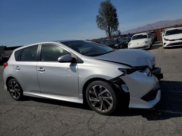  TOYOTA COROLLA 2018 Silver