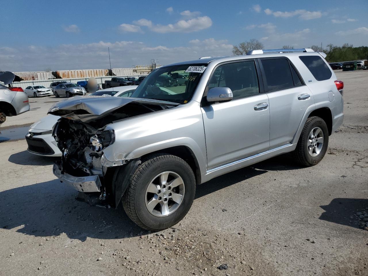 2013 Toyota 4Runner Sr5 იყიდება Kansas City-ში, KS - Front End