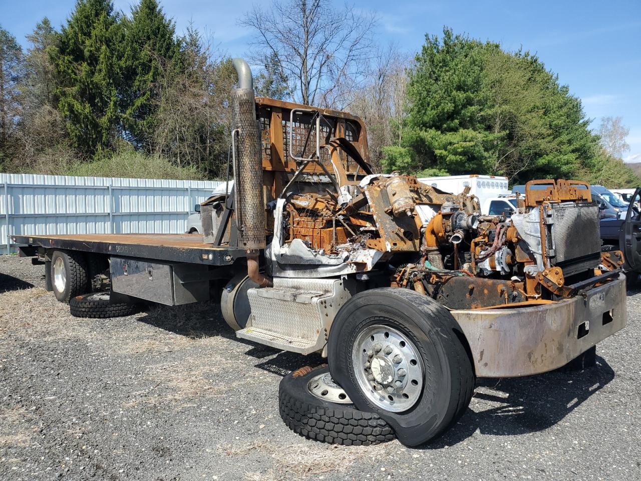 2015 Peterbilt 348 en Venta en Marlboro, NY - Burn