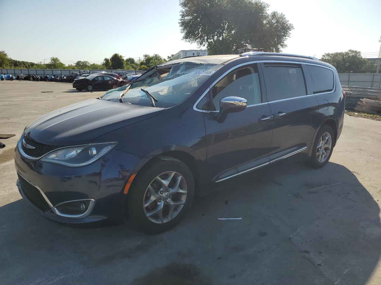 2018 Chrysler Pacifica Limited na sprzedaż w Orlando, FL - Side