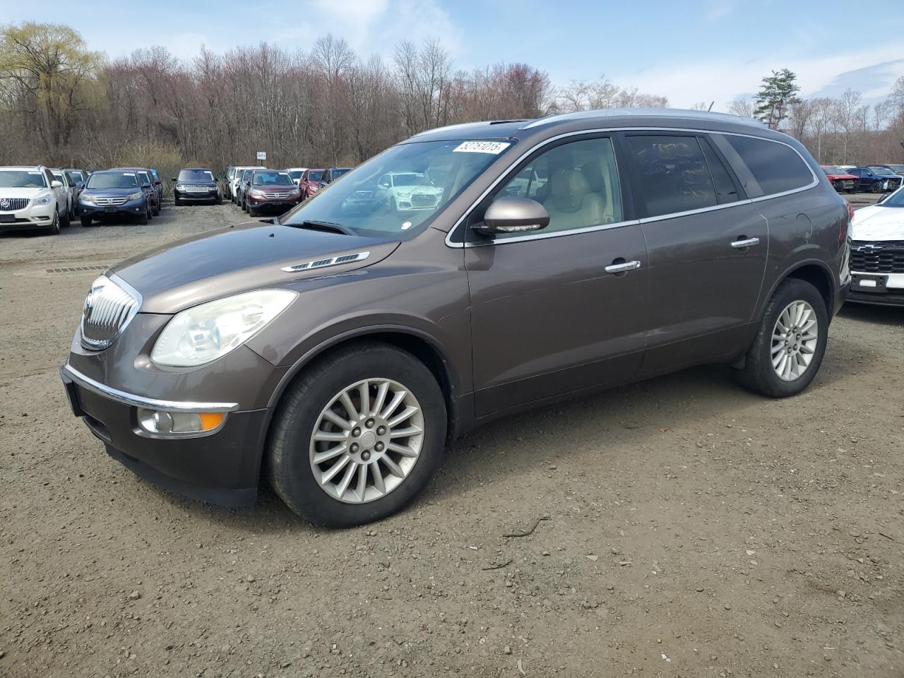 East Granby, CT에서 판매 중인 2011 Buick Enclave Cxl - Minor Dent/Scratches