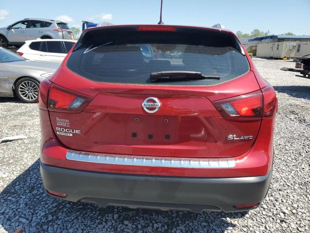  NISSAN ROGUE 2018 Czerwony