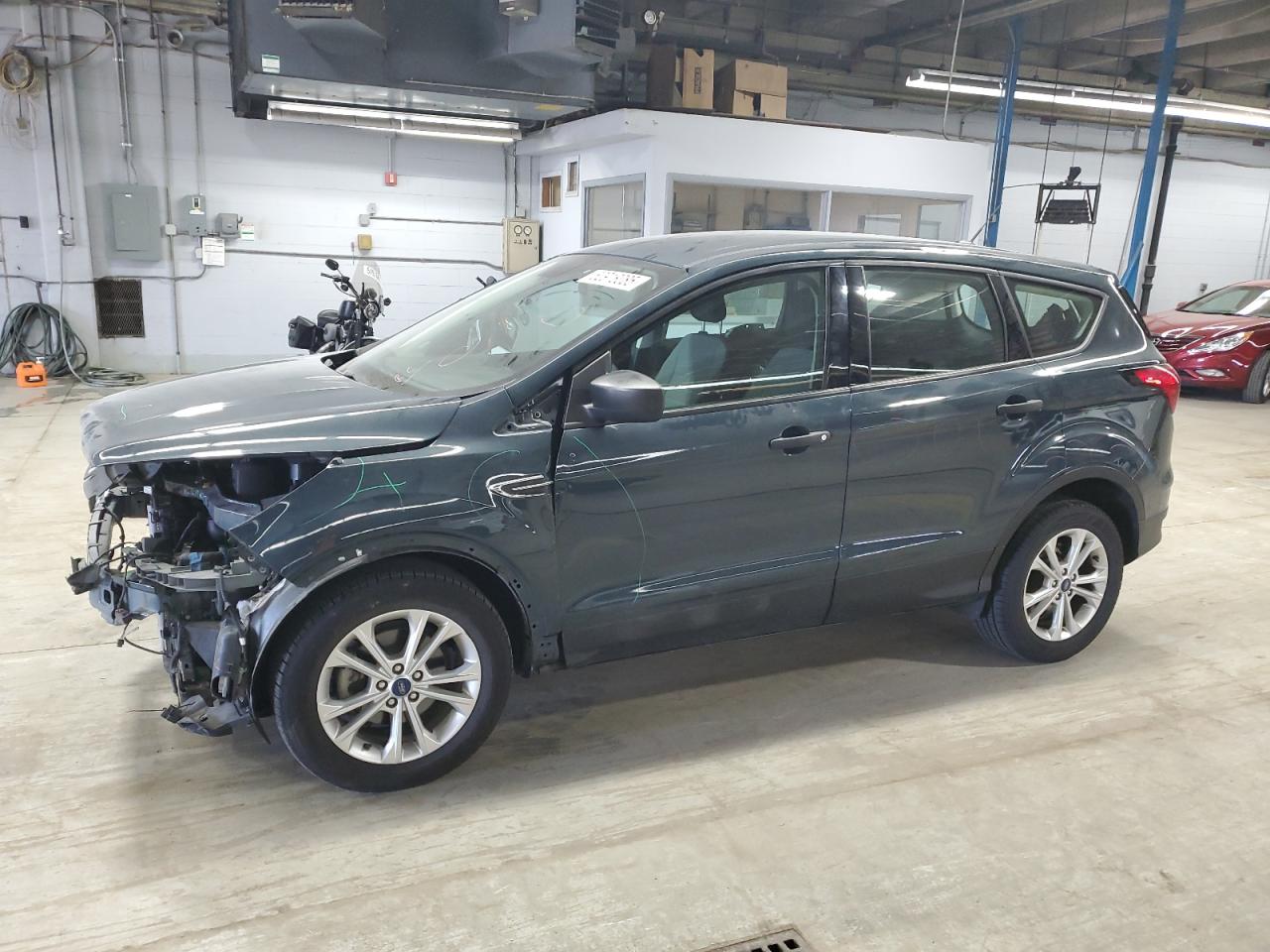 Wheeling, IL에서 판매 중인 2019 Ford Escape S - Front End