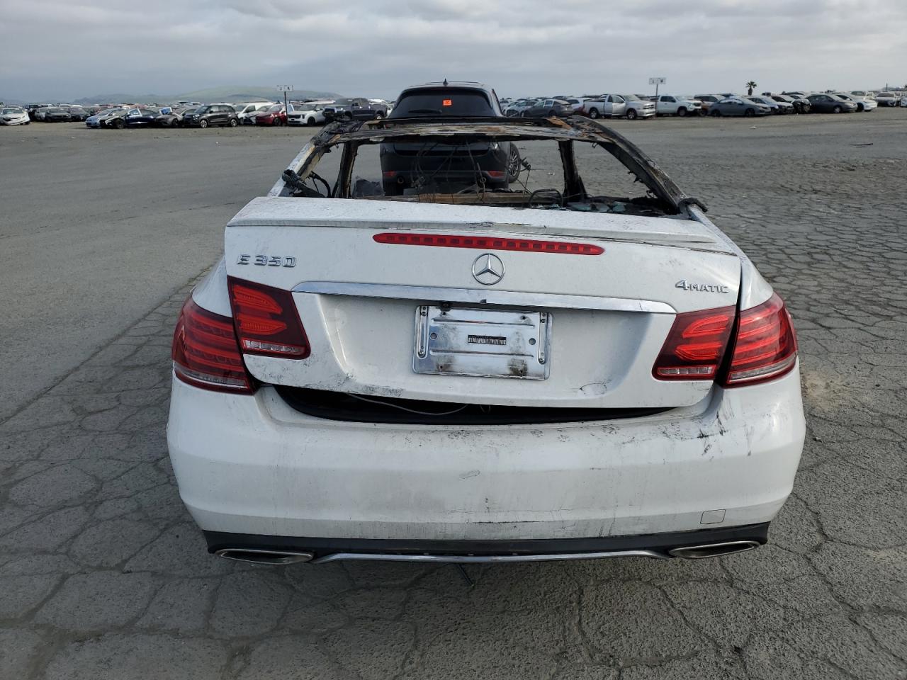 2014 Mercedes-Benz E 350 4Matic VIN: WDDKJ8JB2EF284035 Lot: 53377625