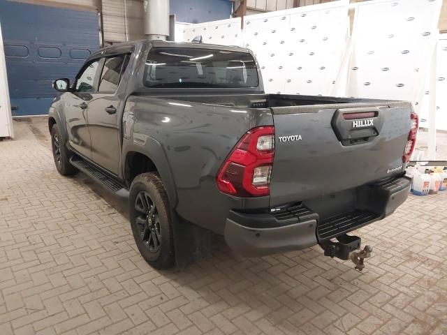 2022 TOYOTA HILUX INVI