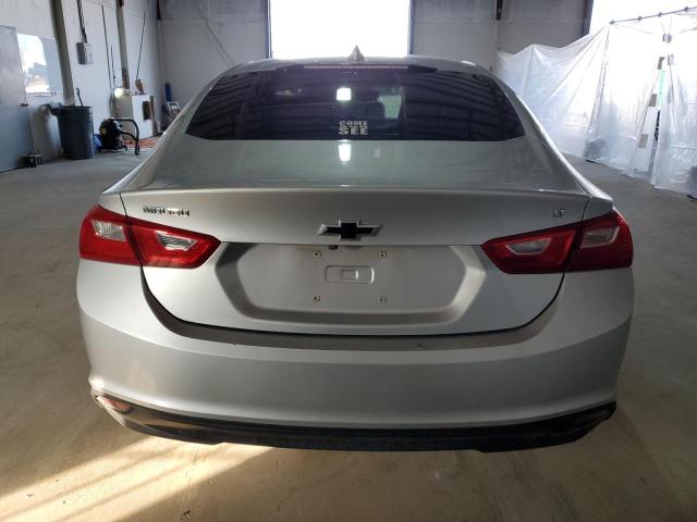  CHEVROLET MALIBU 2018 Srebrny
