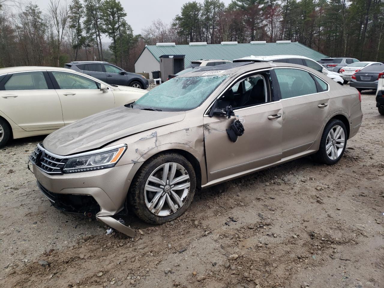 2016 Volkswagen Passat Sel იყიდება West Warren-ში, MA - Rollover