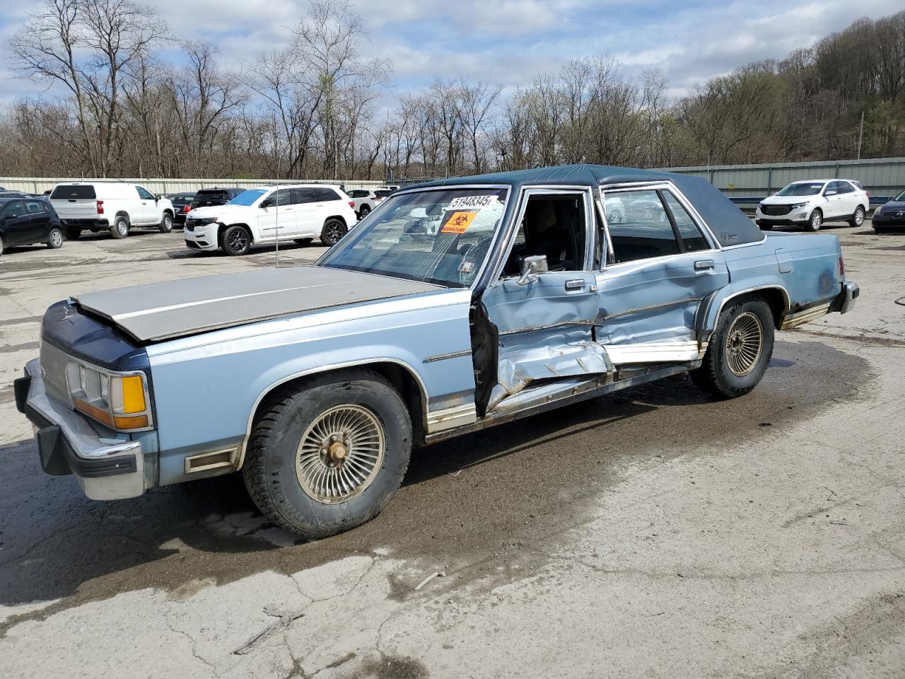 1FABP43F2FZ114099 FORD LTD Photo 1