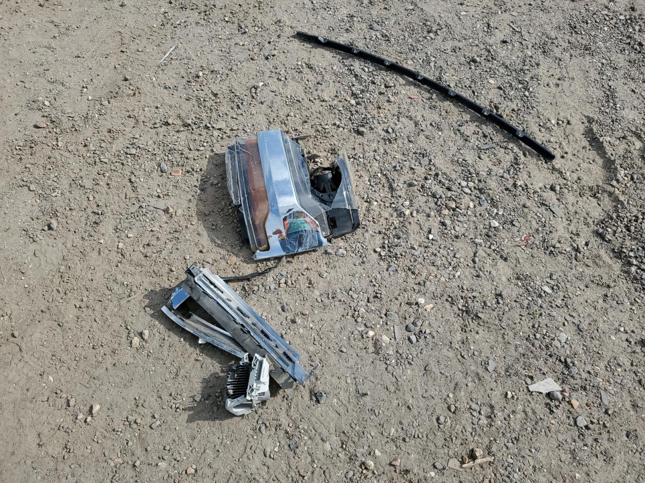 2018 Chevrolet Silverado C1500 Lt VIN: 3GCPCREC3JG492081 Lot: 53991815