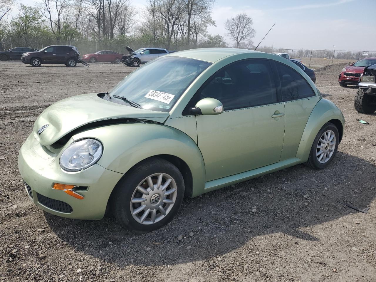 2006 Volkswagen New Beetle 2.5L de vânzare în Cicero, IN - Front End