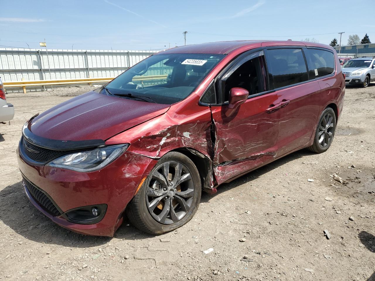 2020 Chrysler Pacifica Touring na sprzedaż w Dyer, IN - Side