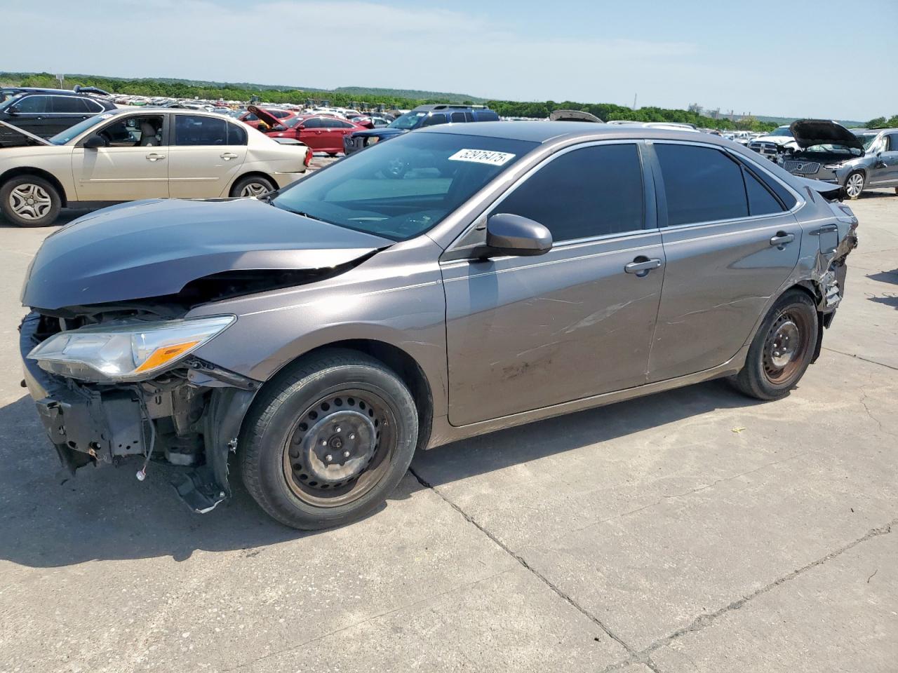 2016 Toyota Camry Le for Sale in Grand Prairie, TX - Rear End