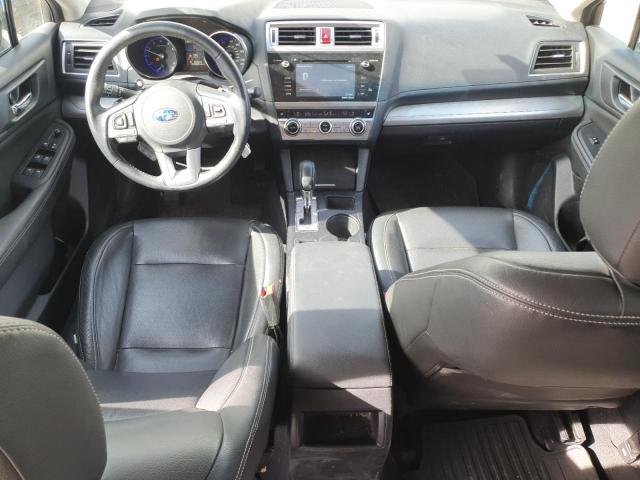  SUBARU OUTBACK 2017 Biały