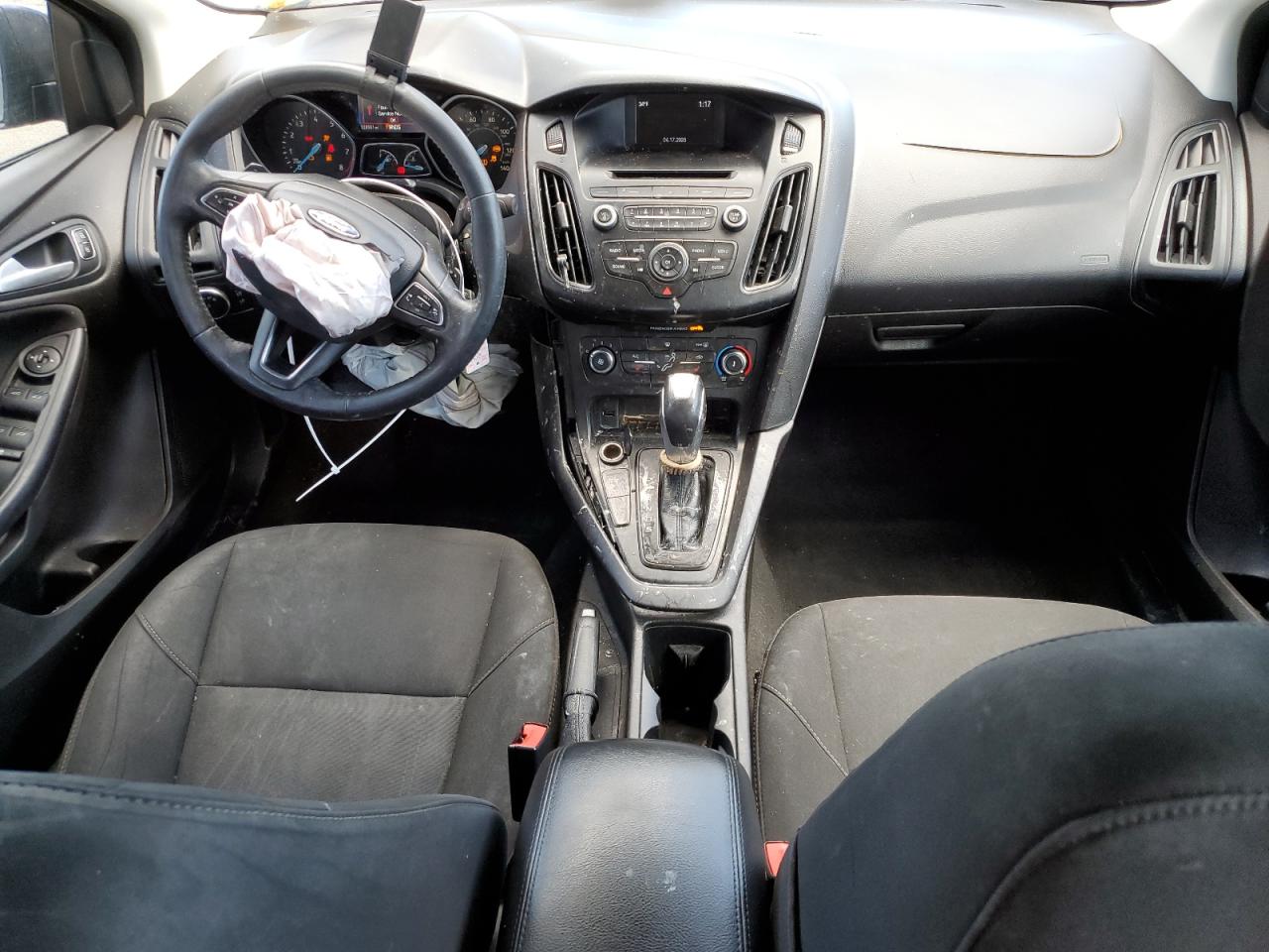2016 Ford Focus Se VIN: 1FADP3F25GL379700 Lot: 52907645