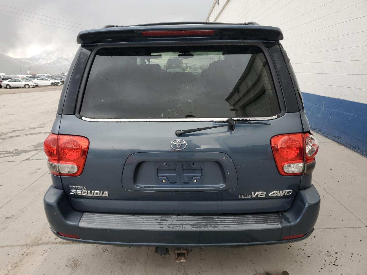 2005 Toyota Sequoia Limited VIN: 5TDBT48A15S235810 Lot: 51703345