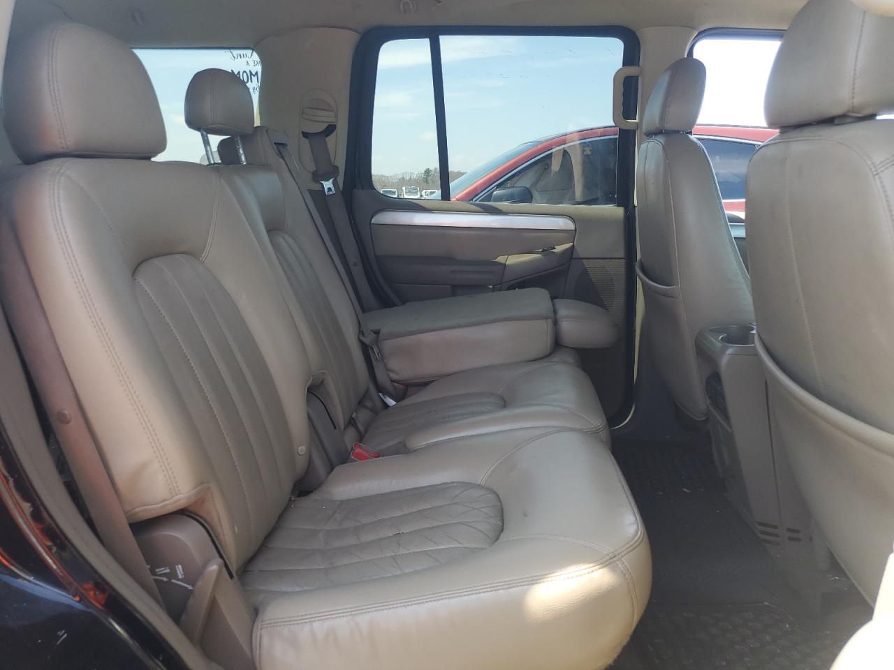 2005 Mercury Mountaineer VIN: 4M2ZU86E95UJ02758 Lot: 54189485