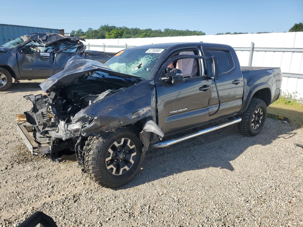 Anderson, CA에서 판매 중인 2023 Toyota Tacoma Double Cab - All Over