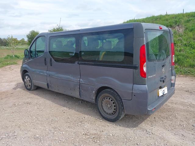 2011 NISSAN PRIMASTAR