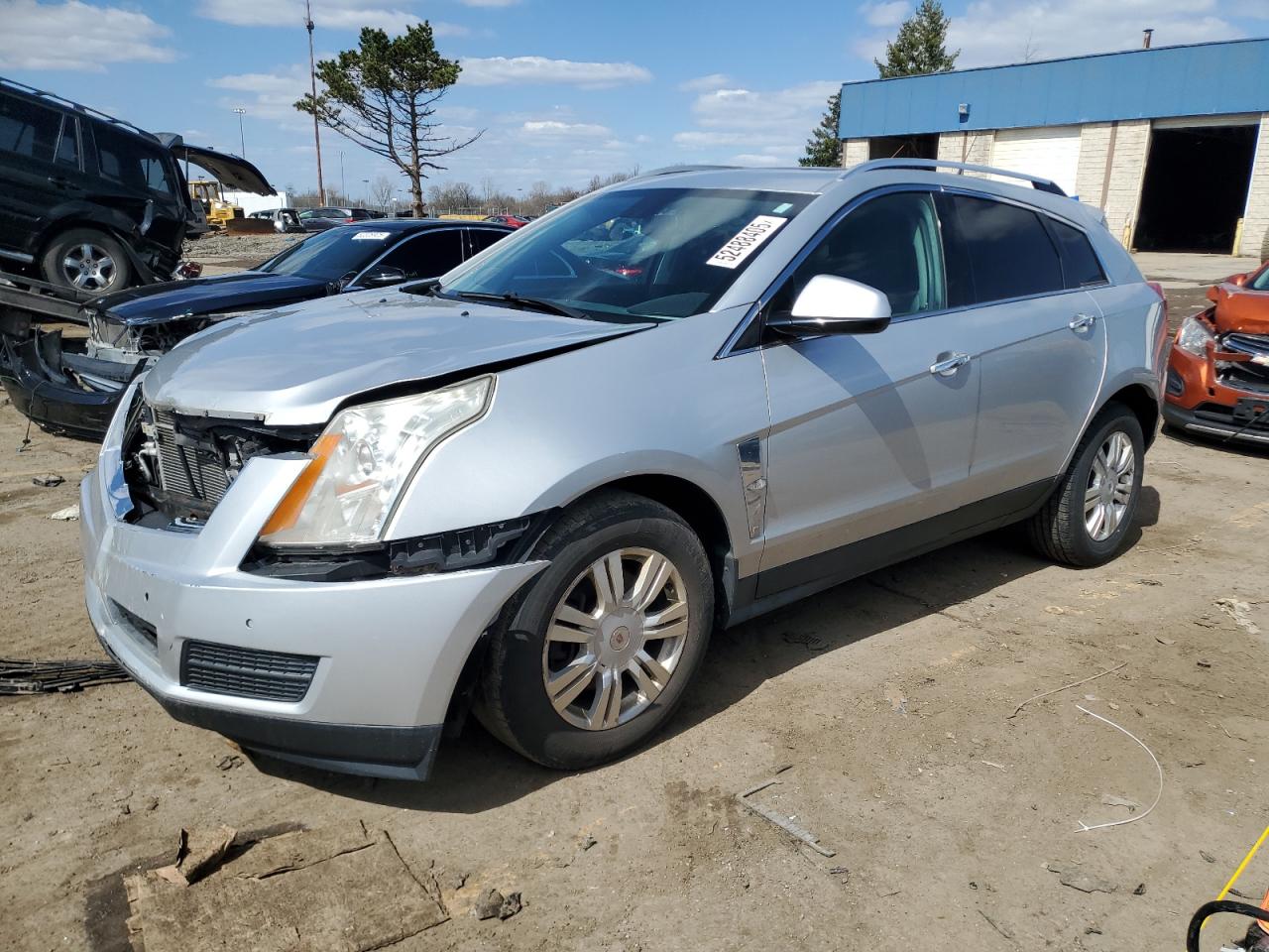 2012 Cadillac Srx Luxury Collection للبيع في Woodhaven، MI - Front End