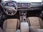 2020 Toyota Tacoma Double Cab продається в Van Nuys, CA - Front End