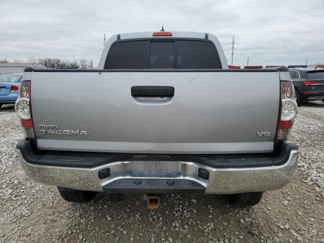 TOYOTA TACOMA 2015 Srebrny
