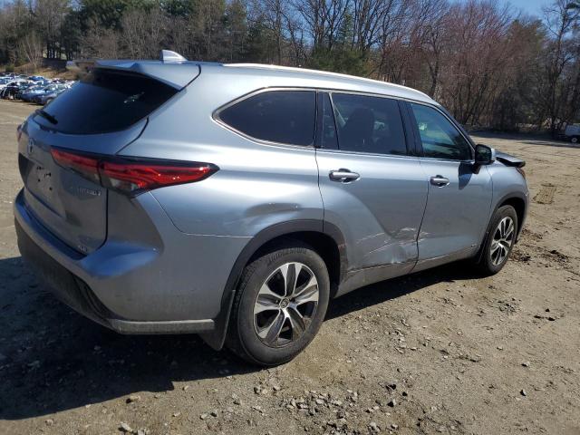  TOYOTA HIGHLANDER 2022 Серебристый
