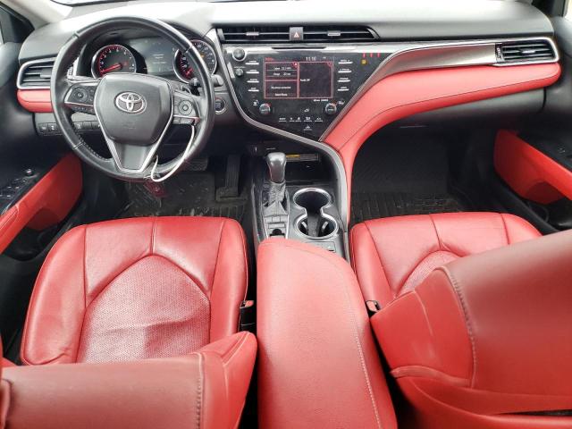  TOYOTA CAMRY 2019 Srebrny